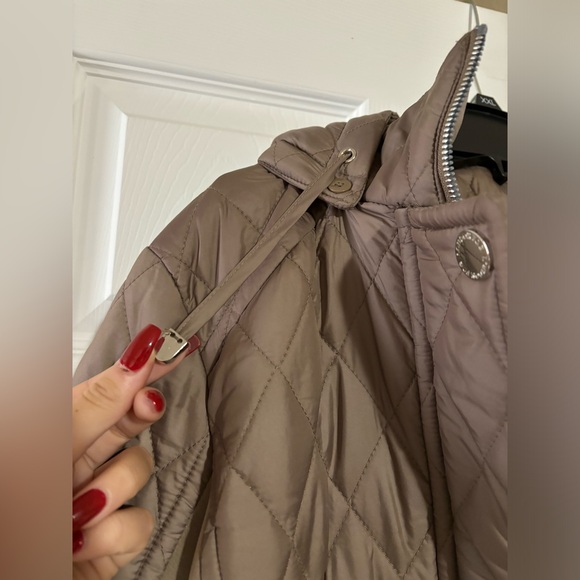 London Fog Hooded Side-Stretch Quilted Jacket NEVER WORN - Picture 8 of 12